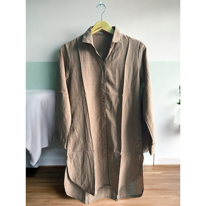 Kemeja Tunik Wanita Hijab brand REQUEST JEANS ( PRELOVED)