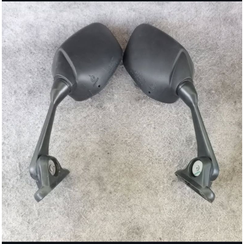 spion Yamaha R15 vva v3 spion Yamaha R15 v3 ORI spion Yamaha R15 original spion Yamaha R15 v3 vva