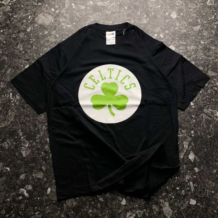 T-Shirt Celtics Treefoil - Hitam Crew-neck fashion unisex T-shirt Menswear Top Pria Kaos Distro Wani
