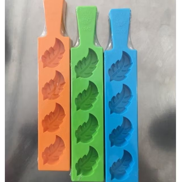 Cetakan Kue Kering Plastik Motif Daun 1 Pcs