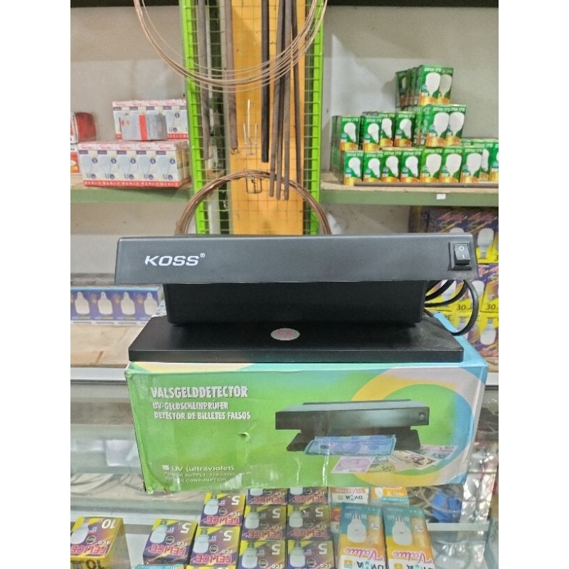 KOSS DETEKTOR UANG PALSU