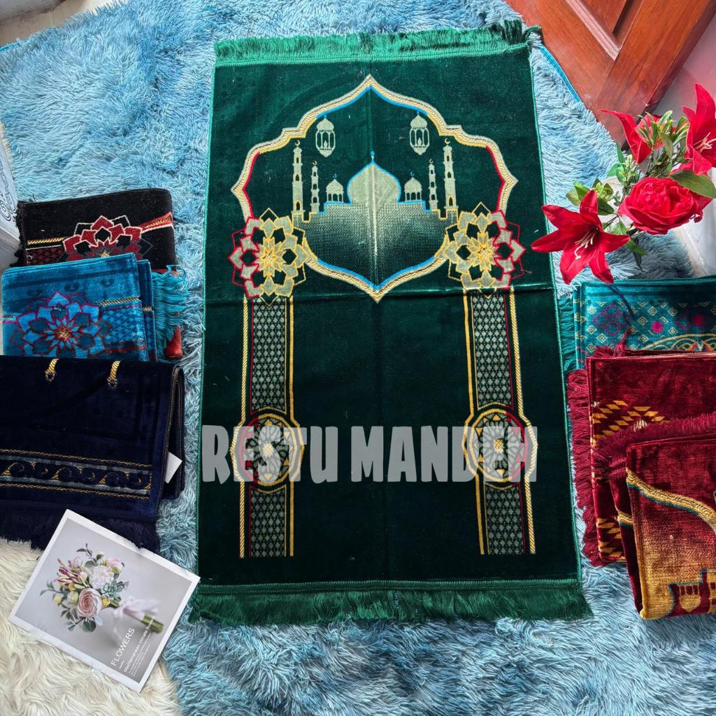 SAJADAH BLUDRU TEBAL PREMIUM AR RAHMAN GOLD 70 X 110