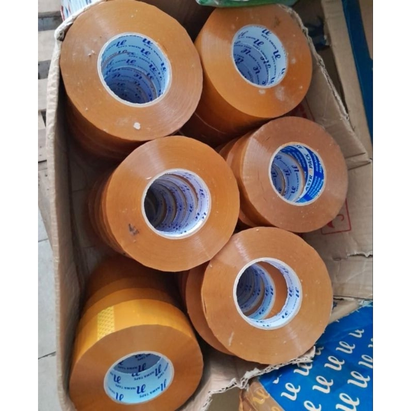 

LAKBAN COKLAT 500 YARD X 45 mm (32 Rb/ satuan )