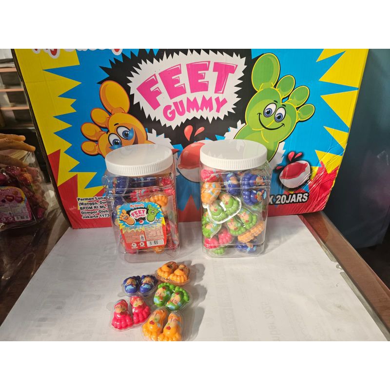 permen gummy lunak bentuk kaki 1 toples isi 30 pcs