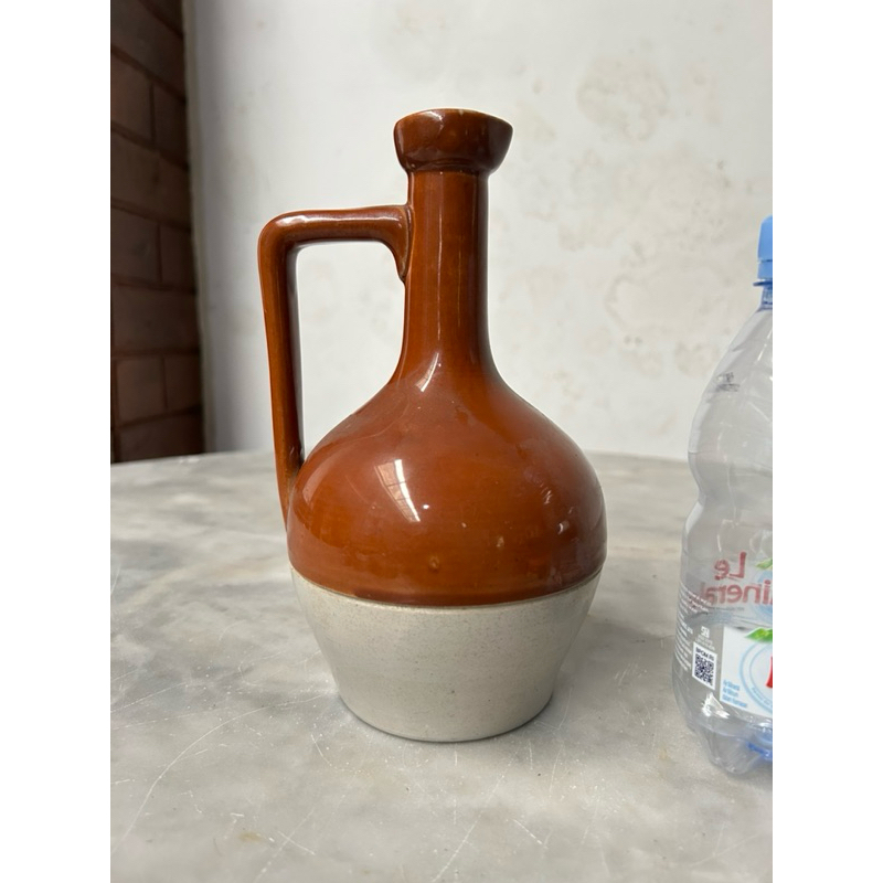 Keramik Eropa Teko Warna Coklat Antik