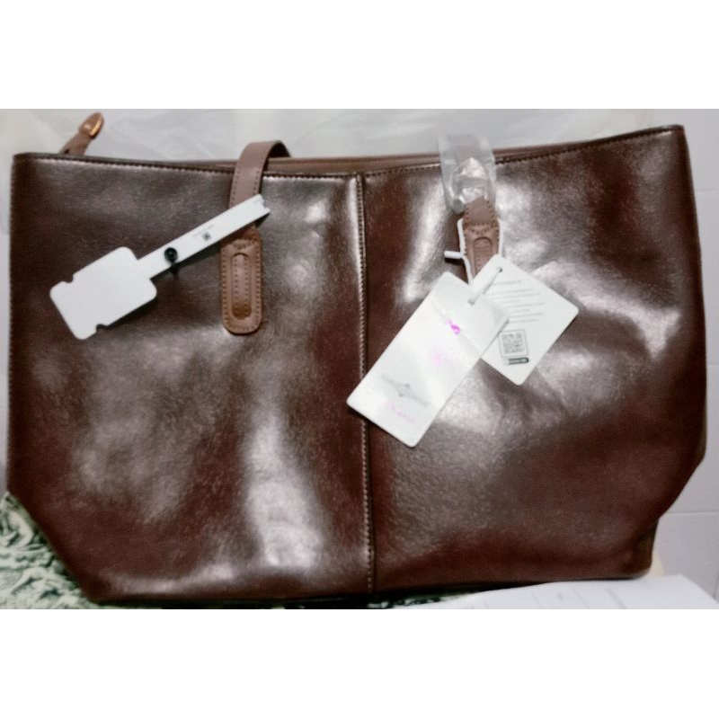 Tote Brown Boo Berries