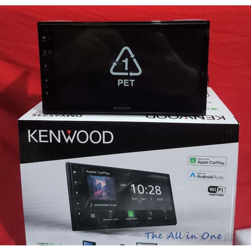 Head unit double Din Kenwood DMX6523S wireless Universal android auto Apple car Play