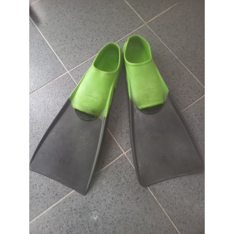 Fin Swimming / Kaki katak Renang Diving MadWave (Preloved)