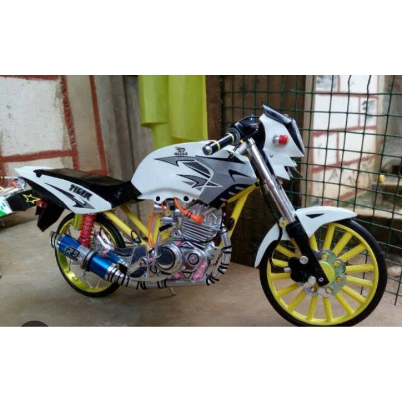 diecast miniatur motor honda tiger revo surex