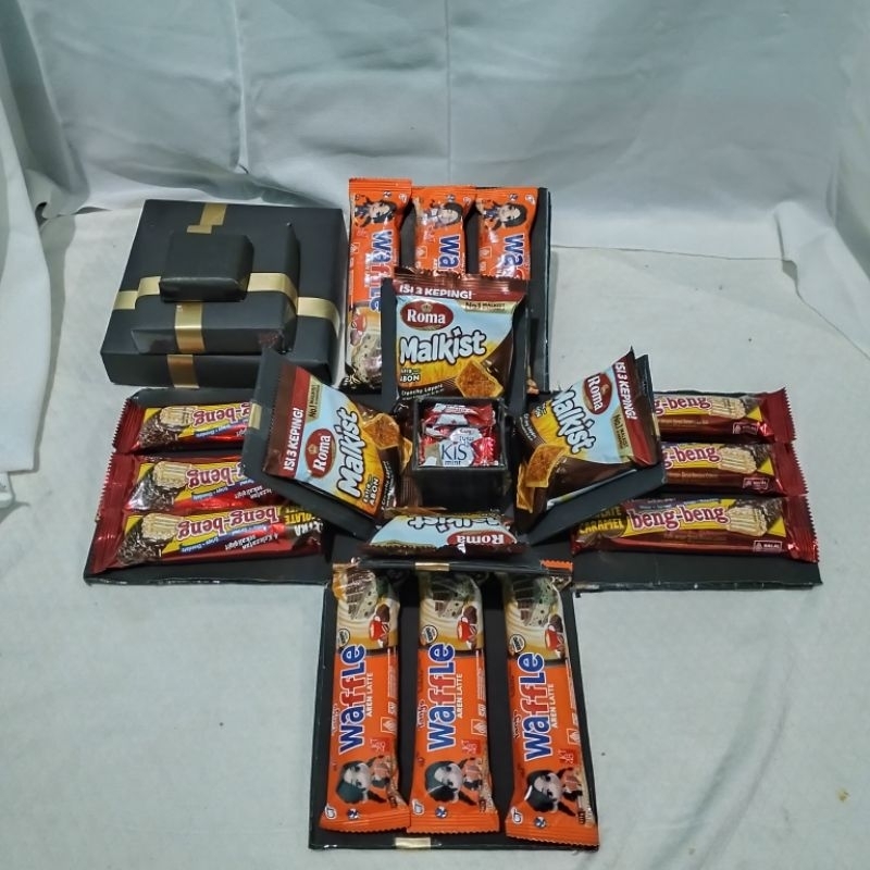 

Kado Explosion Box Confetti Snack 2 Layer