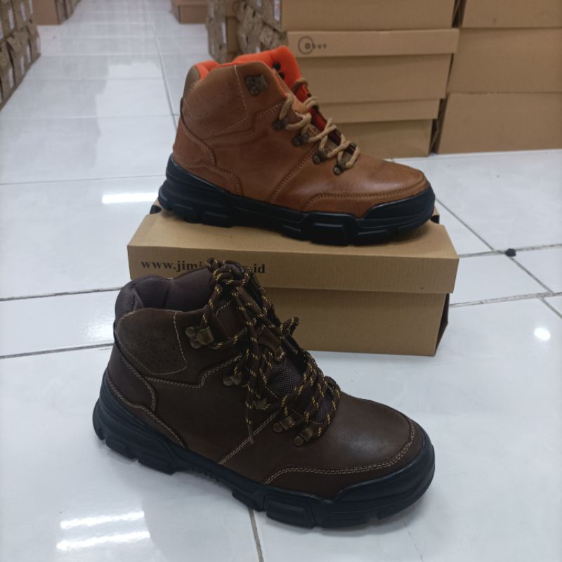 Sepatu Booth Jim Joker Firm 1CG