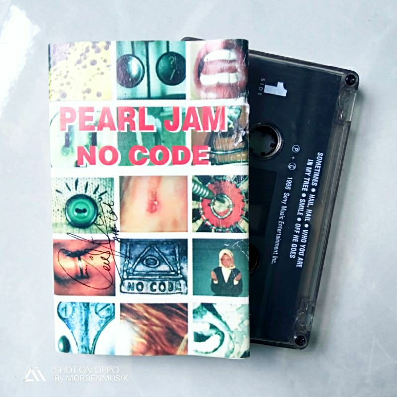 Kaset Pearl Jam album No Code