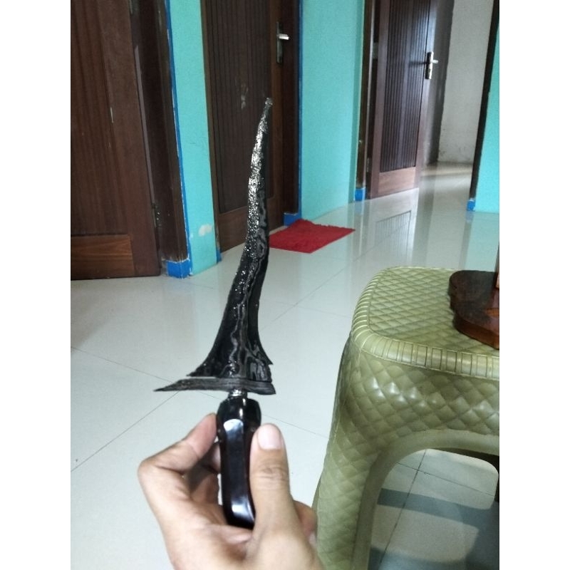 keris pusaka jangkung sepuh wingit