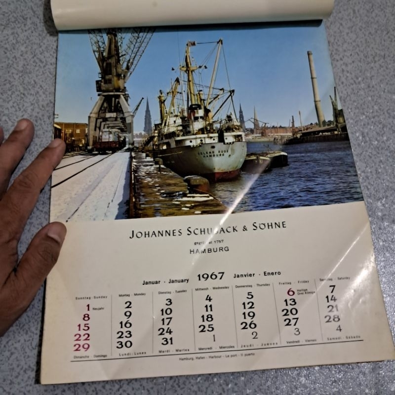 

Kalender asli cetakan tahun 1967 Jerman bulan Januari 1967 gambar di Jerman
