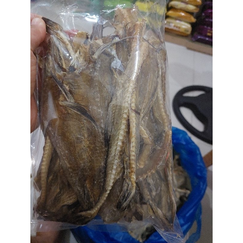 

ikan asin siteng belah/lumi lumi/jambrong