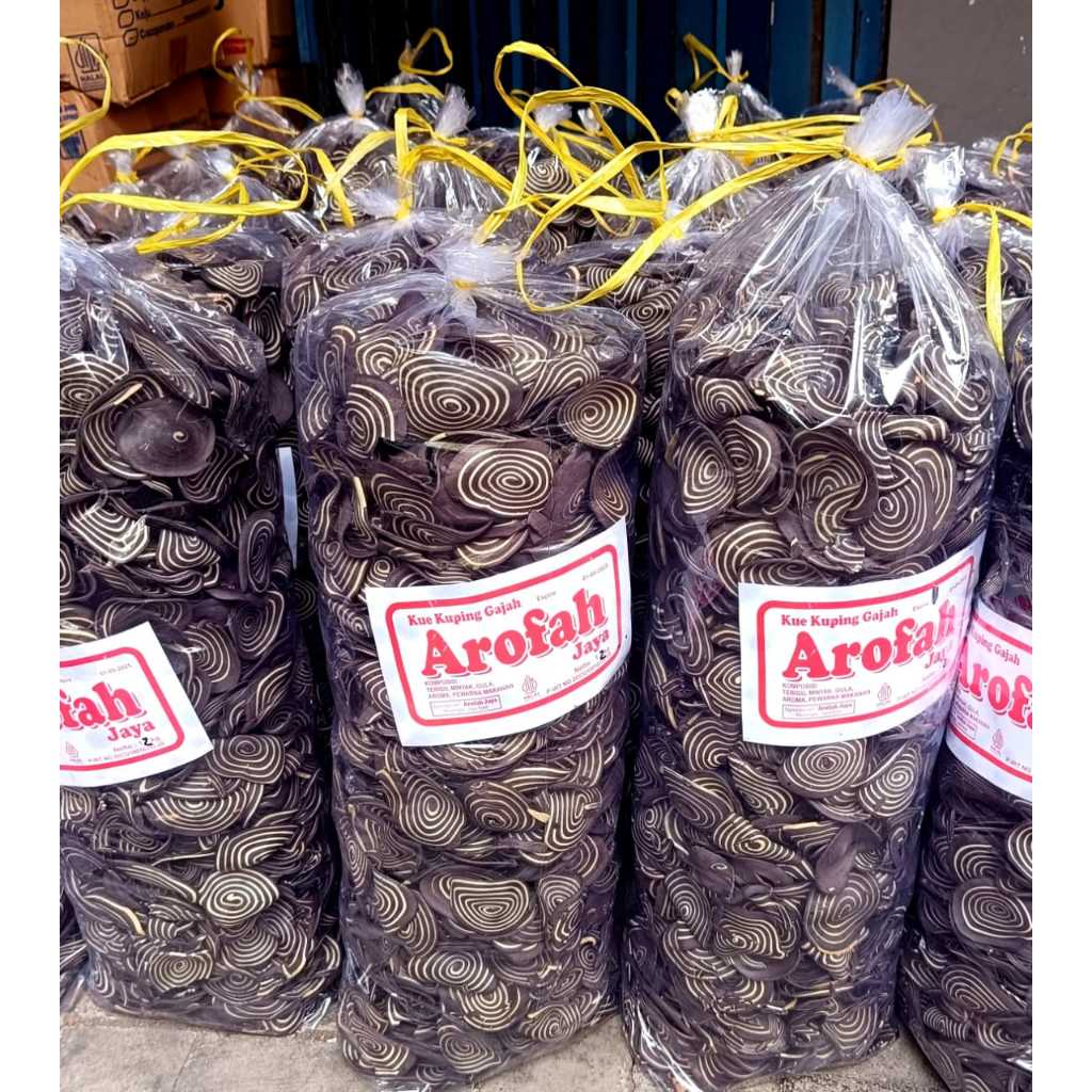 

Kuping Gajah Hitam Super 1kg Kuping Gajah Renyah Manis Kue Kuping Gajah Zebra Cemilan Manis Renyah