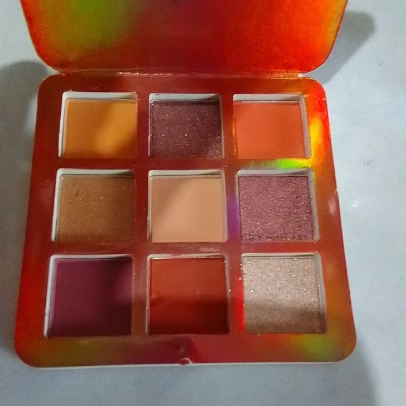 EYESHADOW VIRALL EYESHADOW GLITTER