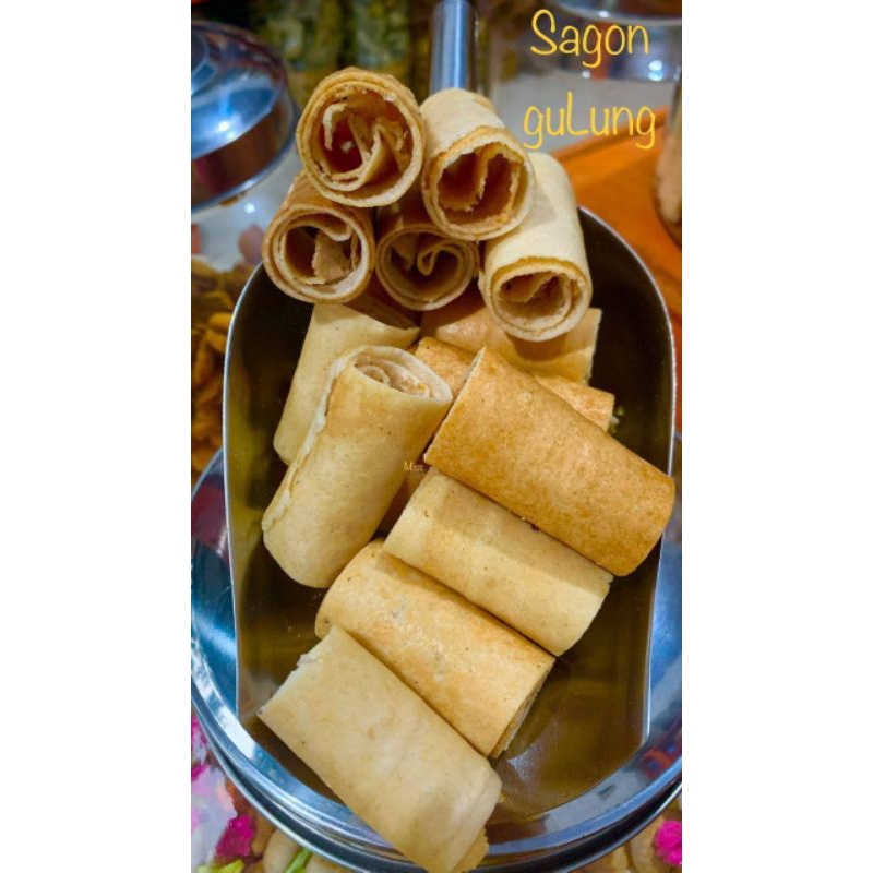 

kue sagon kelapa / sagon gulung / sagon ketan kelapa / oleh oleh khas magelang