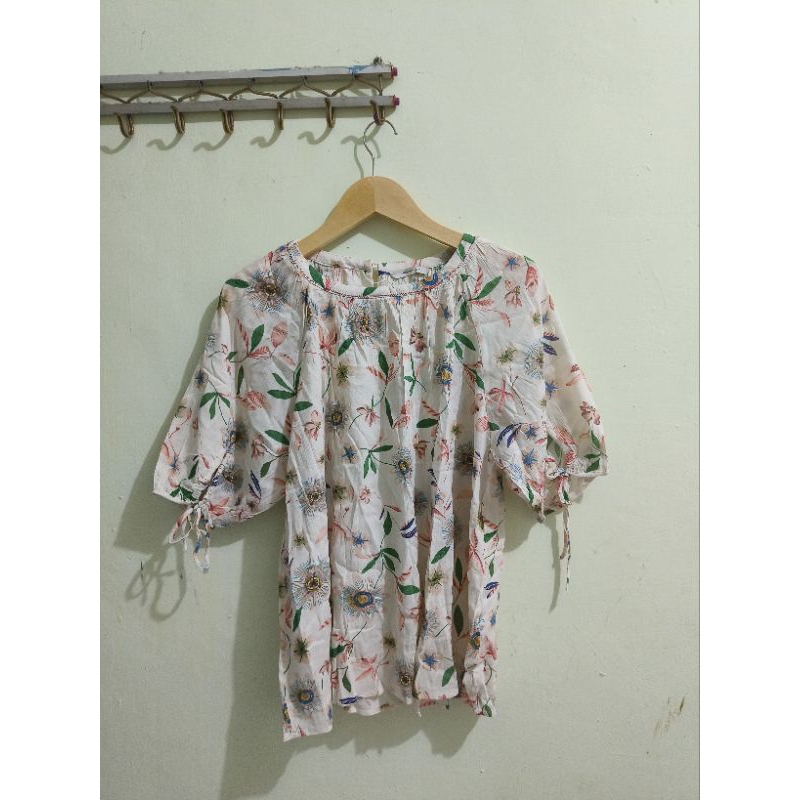 Preloved Kenneth Lady Top