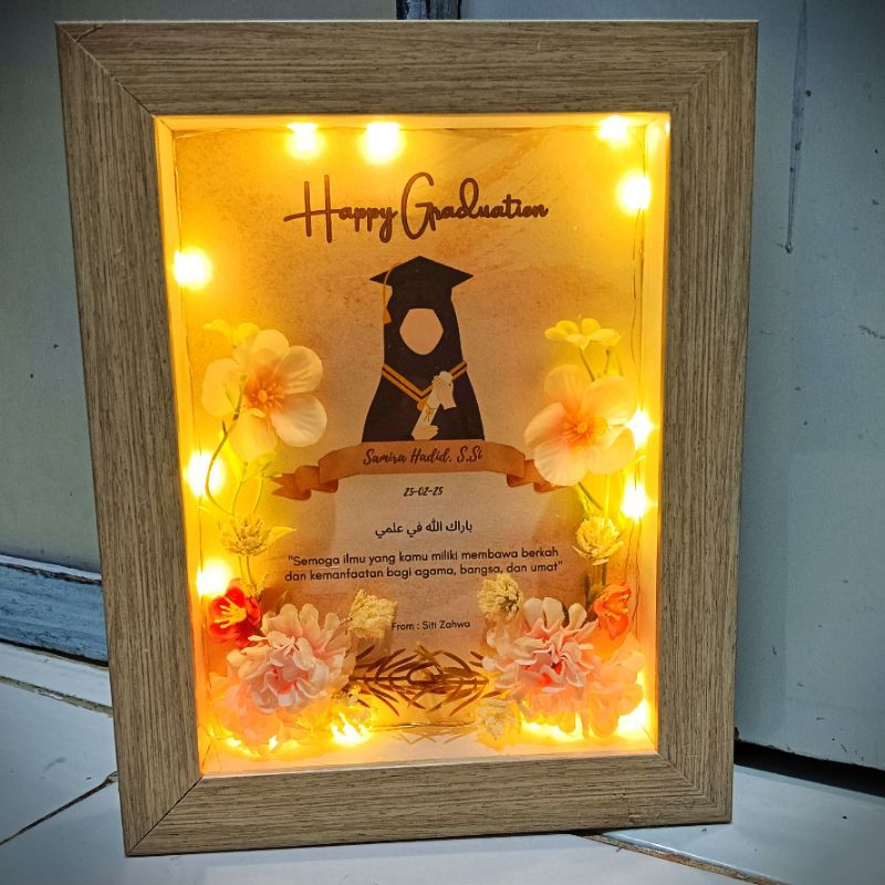 GIFT Simple/ Frame kado Ultah Pernikahan/ kado Wisuda/ Frame 6R