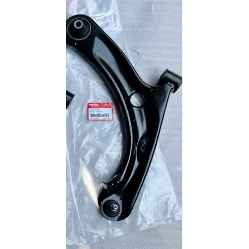 Lower arm low arm sayap bagian kanan untuk mobil Brio Mobilio