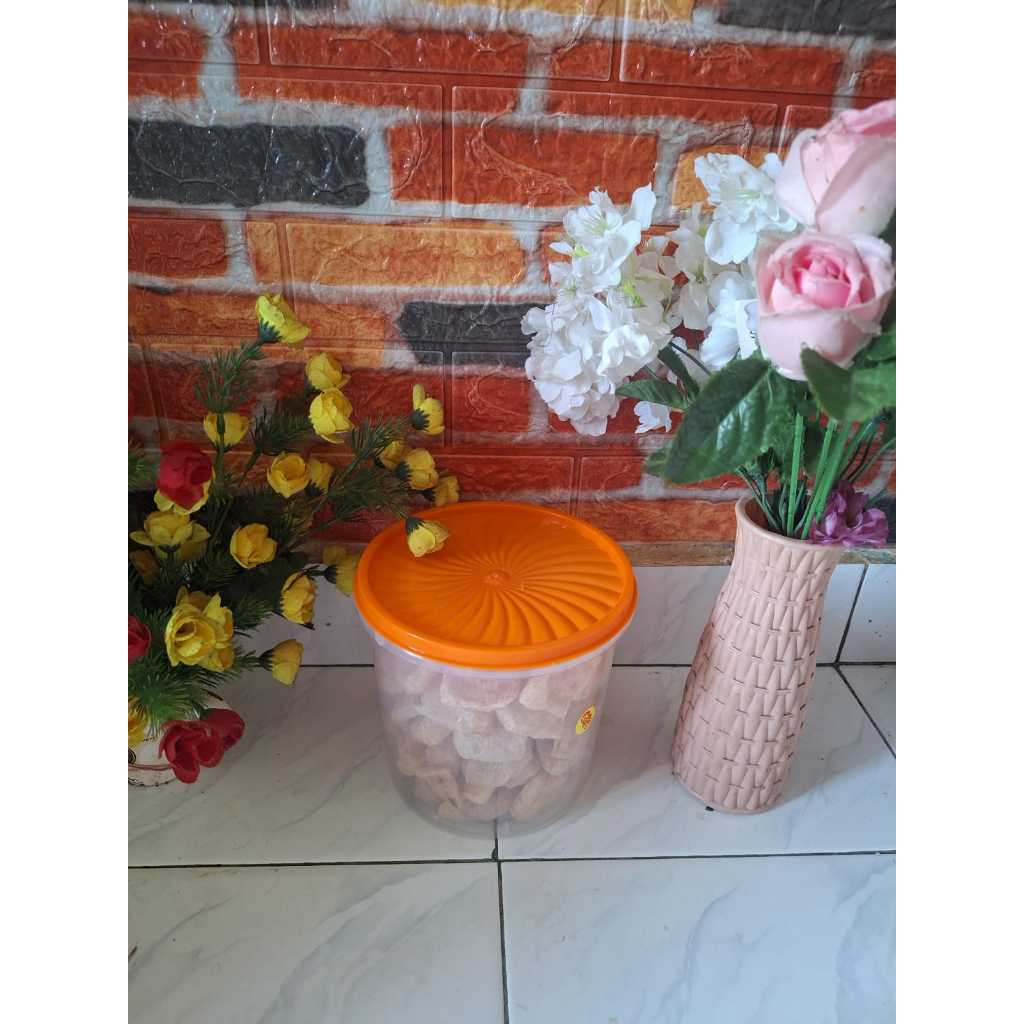 

kerupuk kulit sapi/ jangek halal khas batu sangkar ( Sumbar) 3 toples 5L,