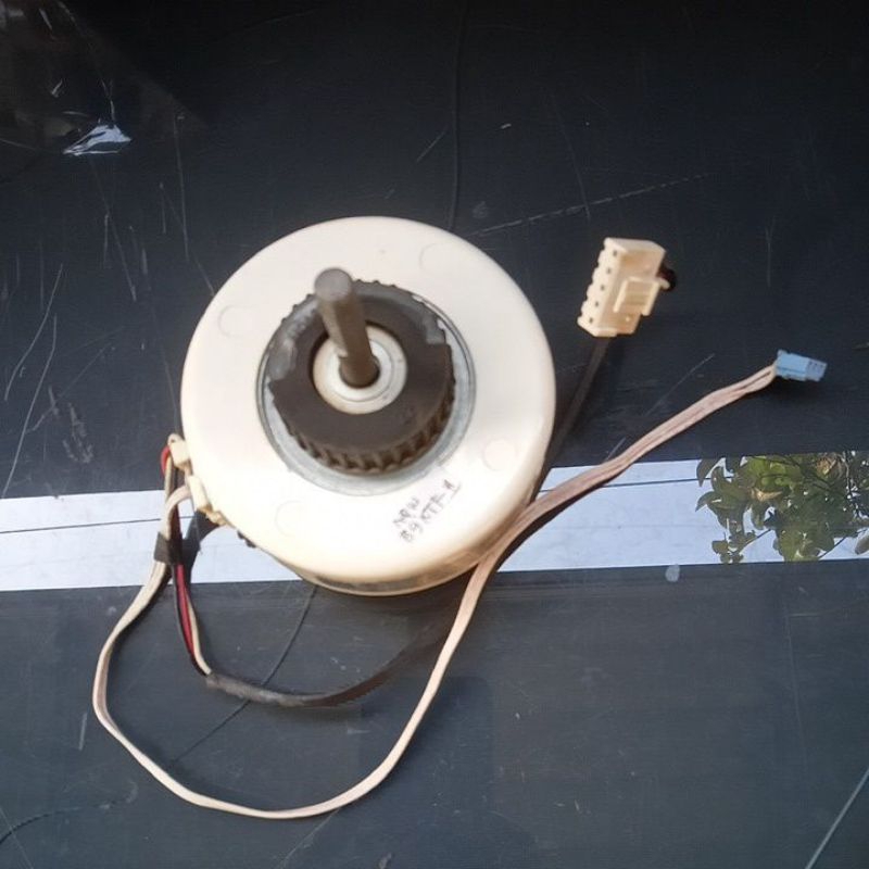 motor fan indoor AC merk Aqua model AQA-KR5ANR