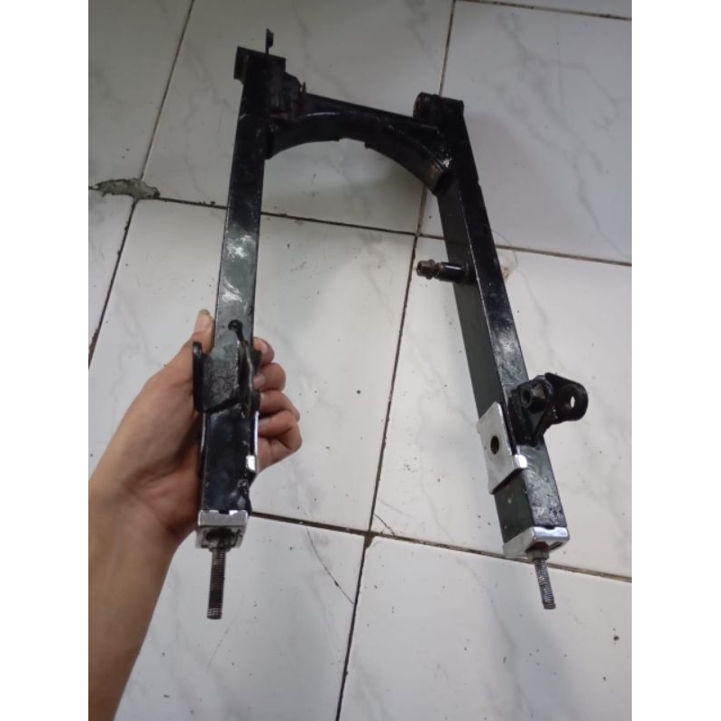 Swing arm fizr f1zr fiz r f1z r original copotan plat arm set stelan rantai sudah chrome