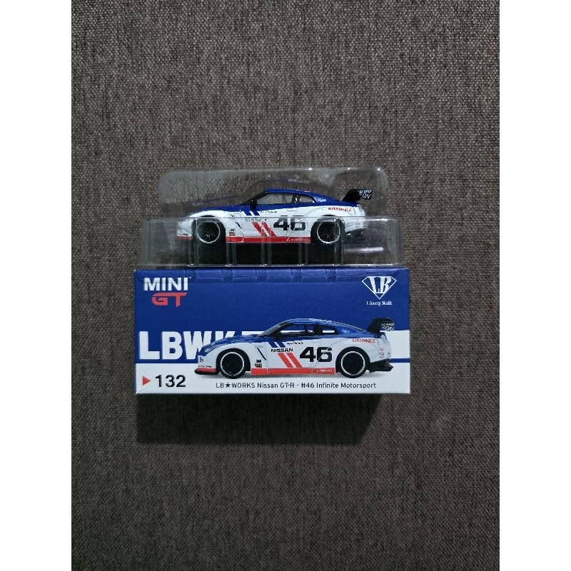 MiniGT Nissan GTR R35 LBWK 46 Infinite Motorsport #132