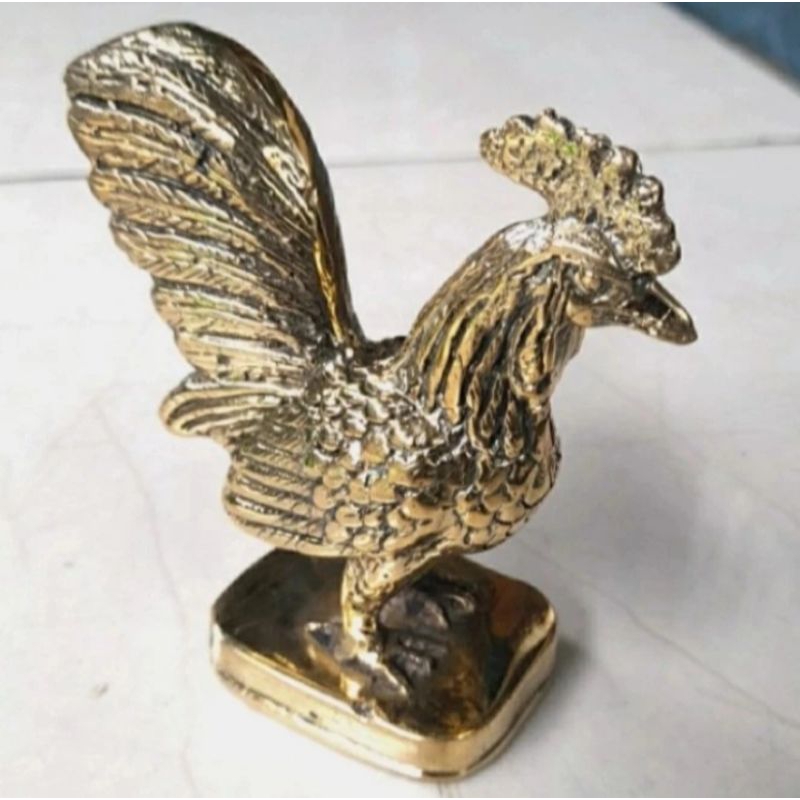 Patung Ayam Bahan Kuningan