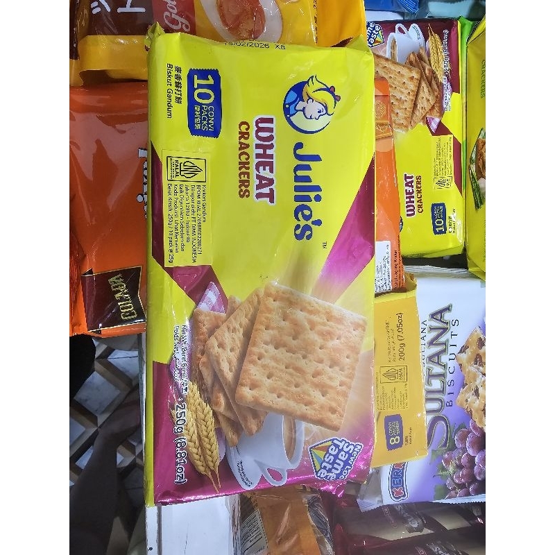 

Wafer Julie's Butter, Veggie dan Wheat (isi 10)