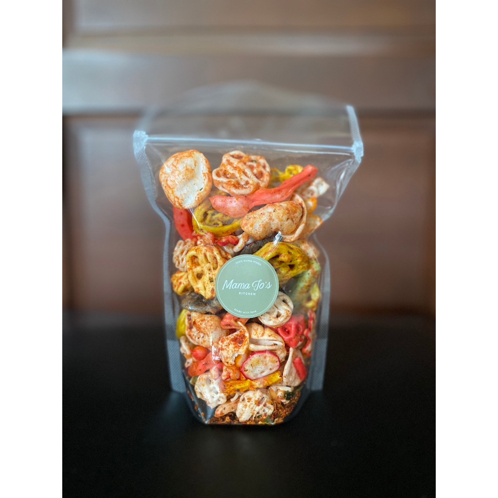 

Kerupuk Seblak Kencur Mix by Mama Jo's Kitchen - Snack Ringan - Sebring - Kerupuk Sebring - Jajanan Ringan - Makanan Ringan - Snack Pedas - Krupuk Seblak Pedas - Seblak Pedas - Sebring Ekstra Pedas - Makanan Asin - Jajanan Asin