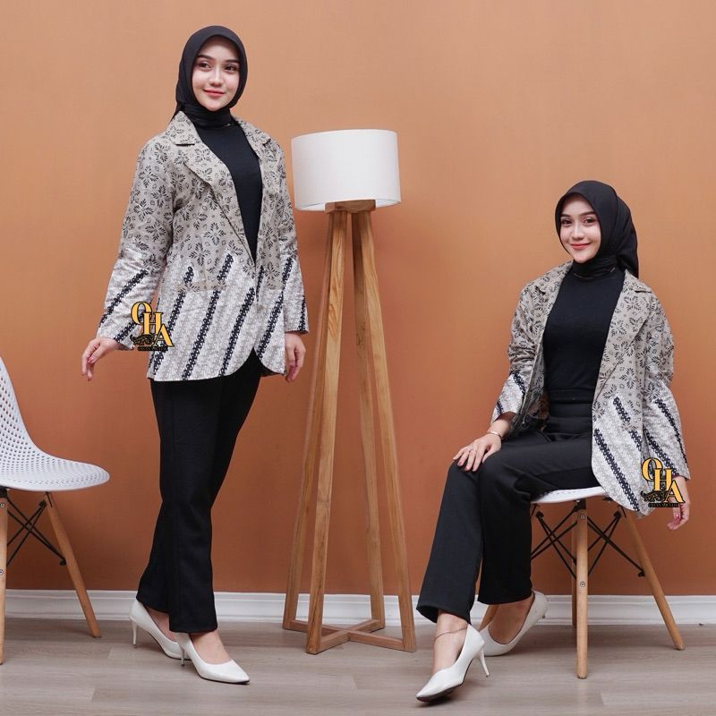blazer batik wanita kekinian kantoran