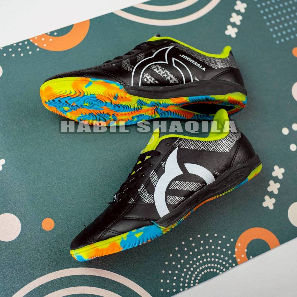 Sepatu Futsal OrtusEight Jogosala RAMPAGE V2 Black / Camo