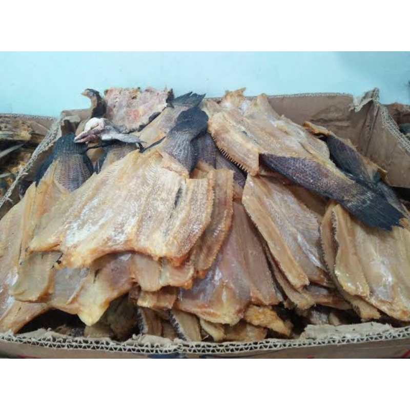 

Ikan gabus asin 100gram/ ikan asin gabus 100gram/ ikan ruwan asin 100gram/ ikan asin ruwan 100gram