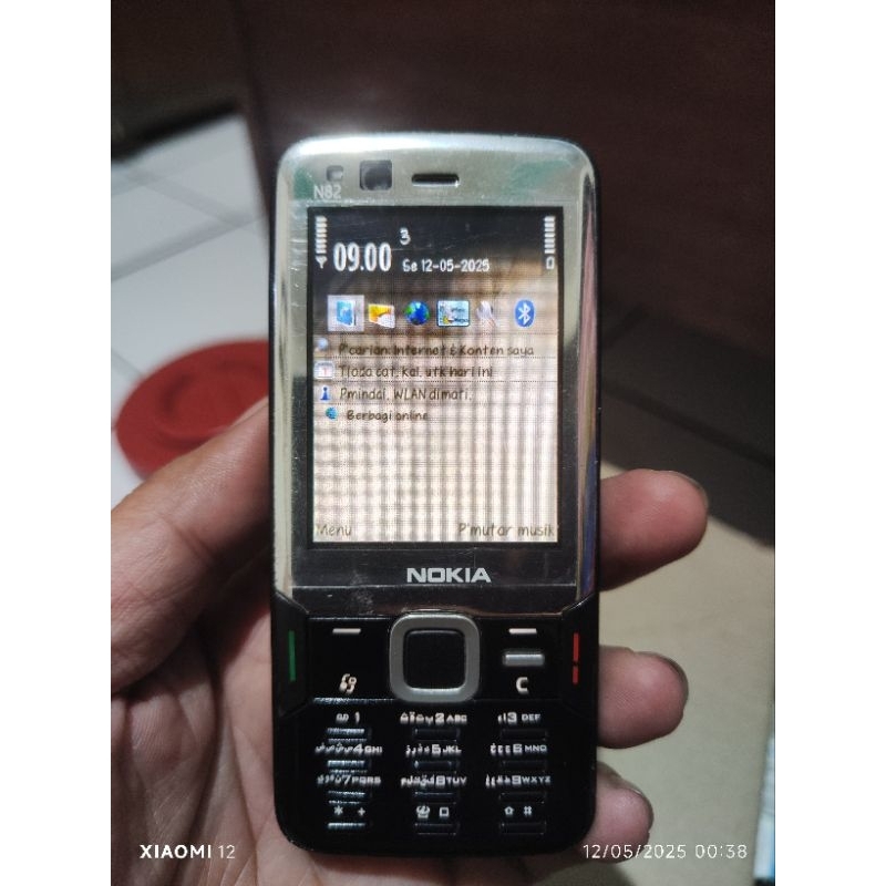 Nokia N82