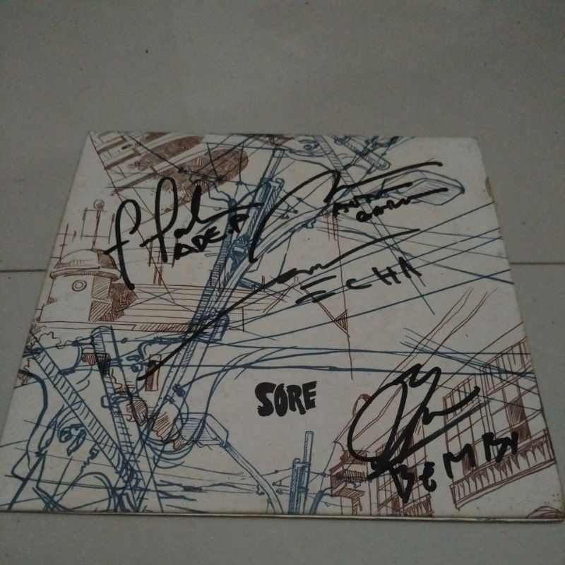 VINYL 7" / PIRINGAN HITAM SORE - SOREALIST