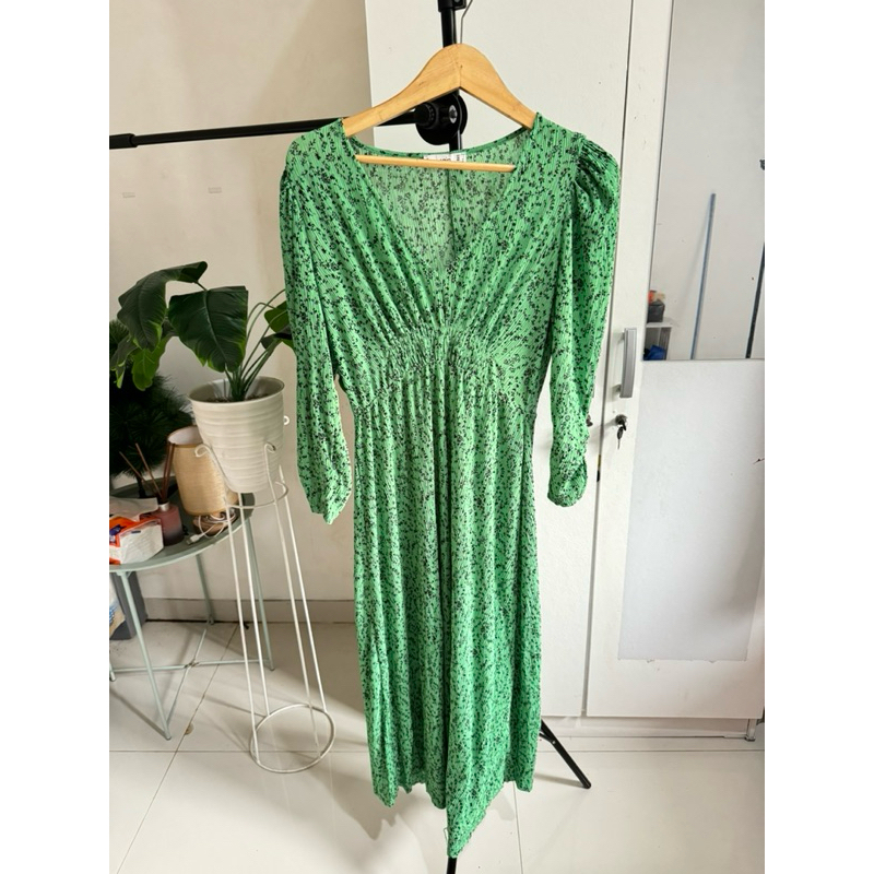 DRESS MOTIF BUNGA BUNGA