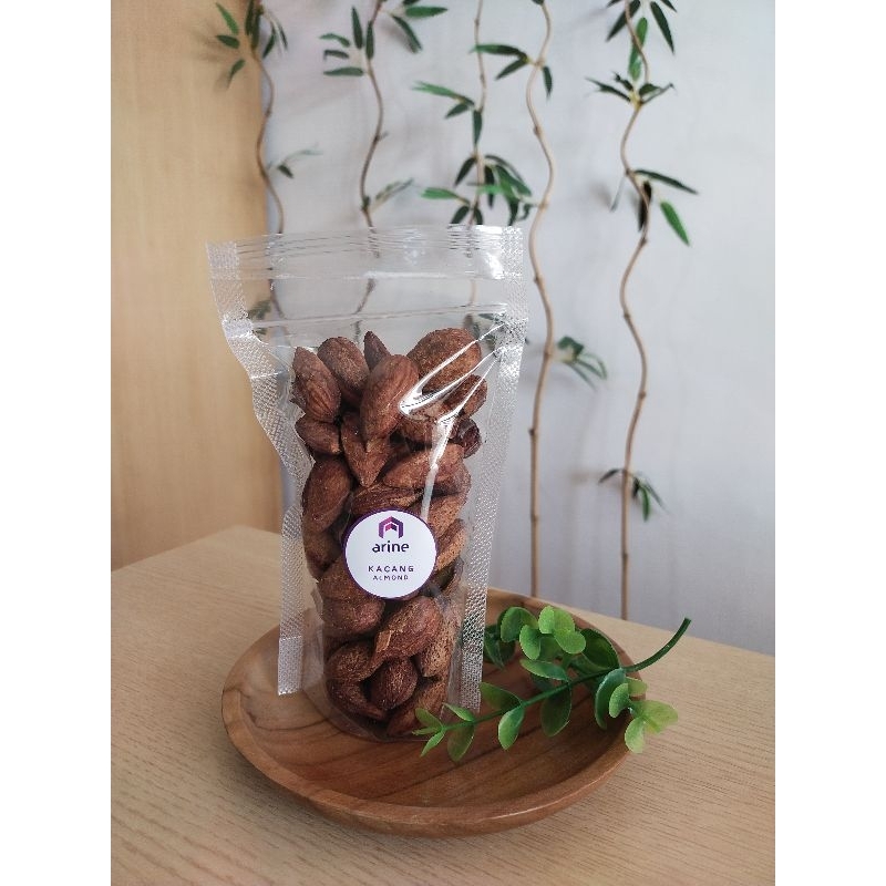 

Kacang Almond Premium JOHN FARMERS ½kg - 100gr // Almond Milk Premium