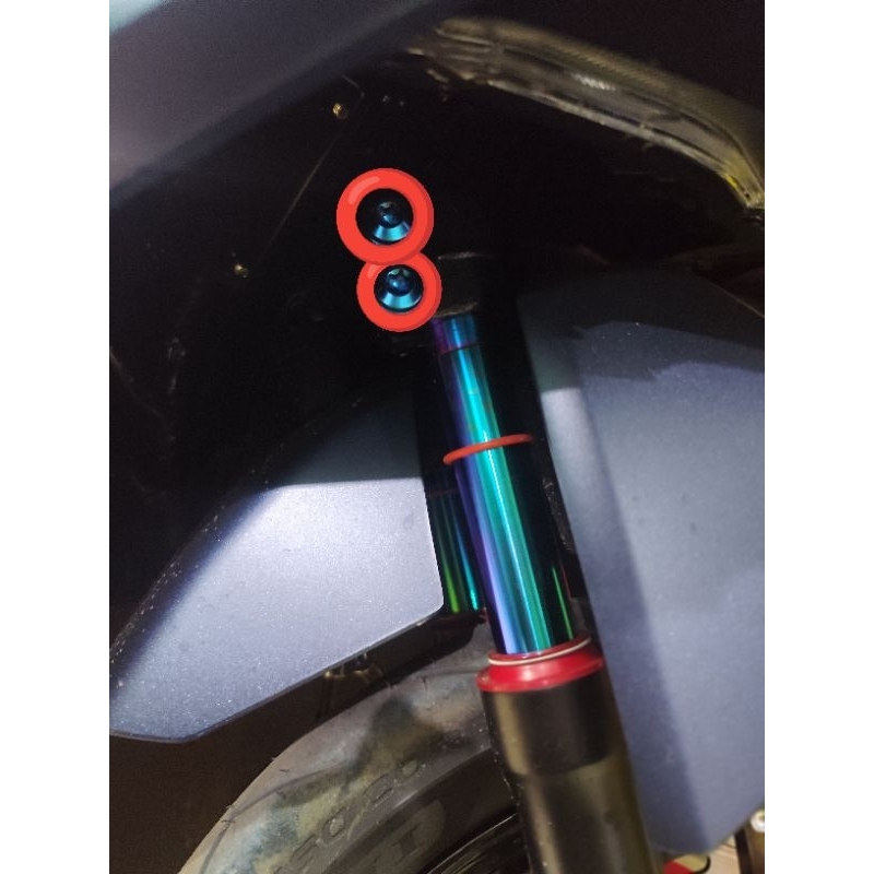 Baut Titanium Segitiga Shock Depan BEAT VARIO SCOOPY AEROX NMAX PCX Original Vietnam
