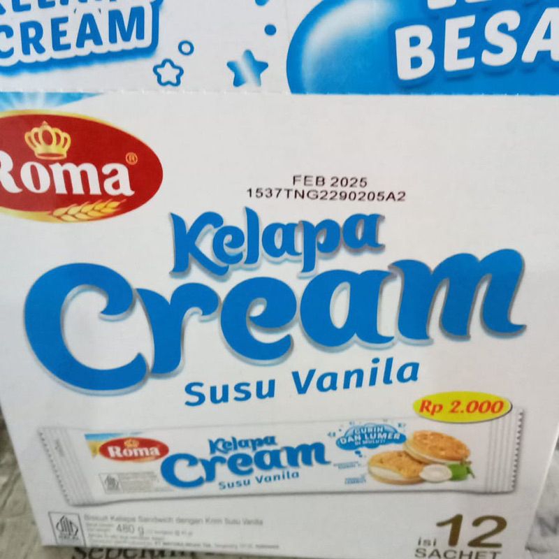 

Roma Kelapa Cream Susu Vanilla 2000 1 box isi 12 pcs