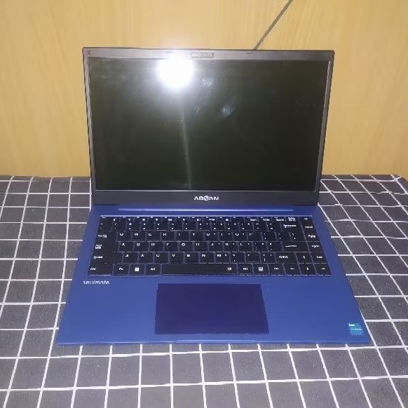 Laptop ADVAN Soulmate N4020 Ram 4gb Internal 128gb (second)