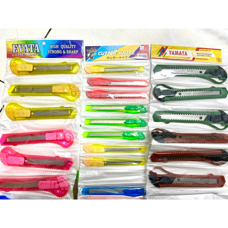 

EVATA 1 renceng isi 12 pcs Cutter Pisau dengan Ketajaman Maksimal Serbaguna Harga Terbaik - Pusat Kelontong tanjam, terpecaya, kuat , tahan lama, serbaguna