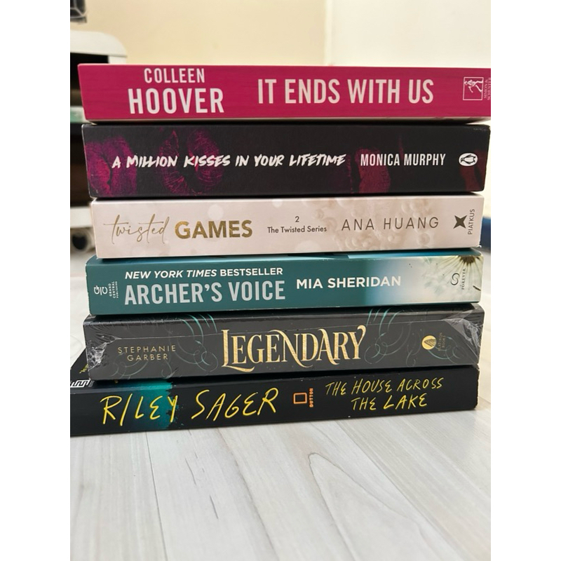 Preloved English Book Original It ends with us, archer’s voice, legendary, twisted games