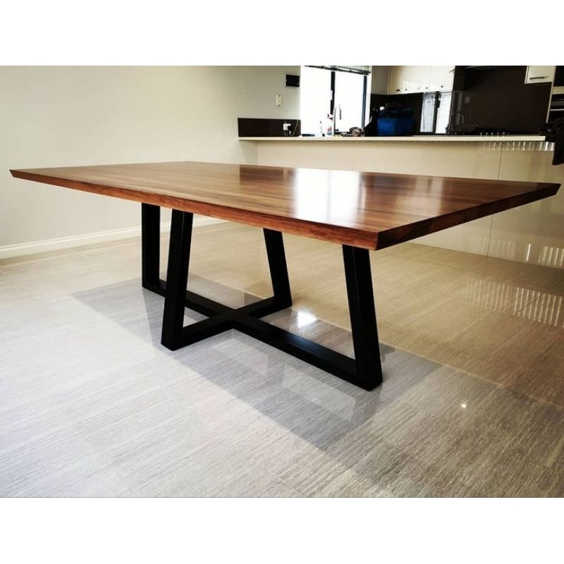 Meja makan kayu minimalis / meja makan kayu aesthetic