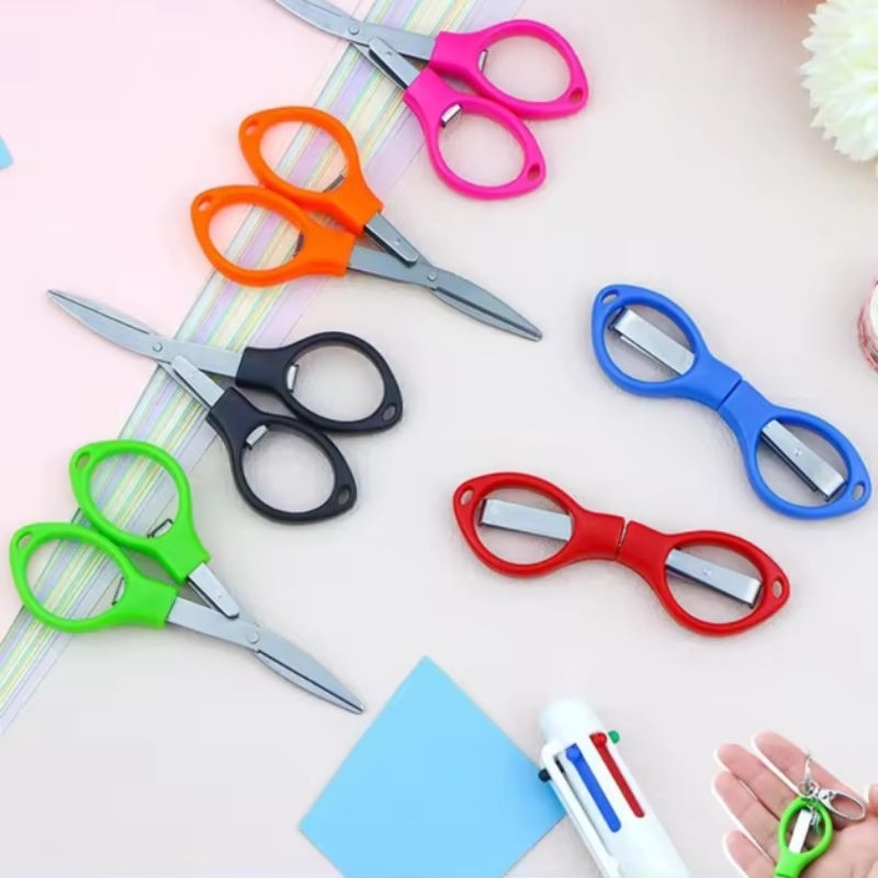 

Gunting Lipat Portable Gunting Lipat Mini Travel Bentuk Kacamata Stainless 1PCS