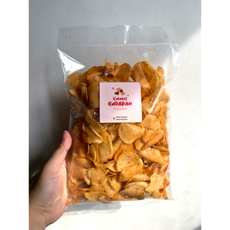 

Cemilan cimoring (cimol kering) / molring rasa pedas asin 250gr