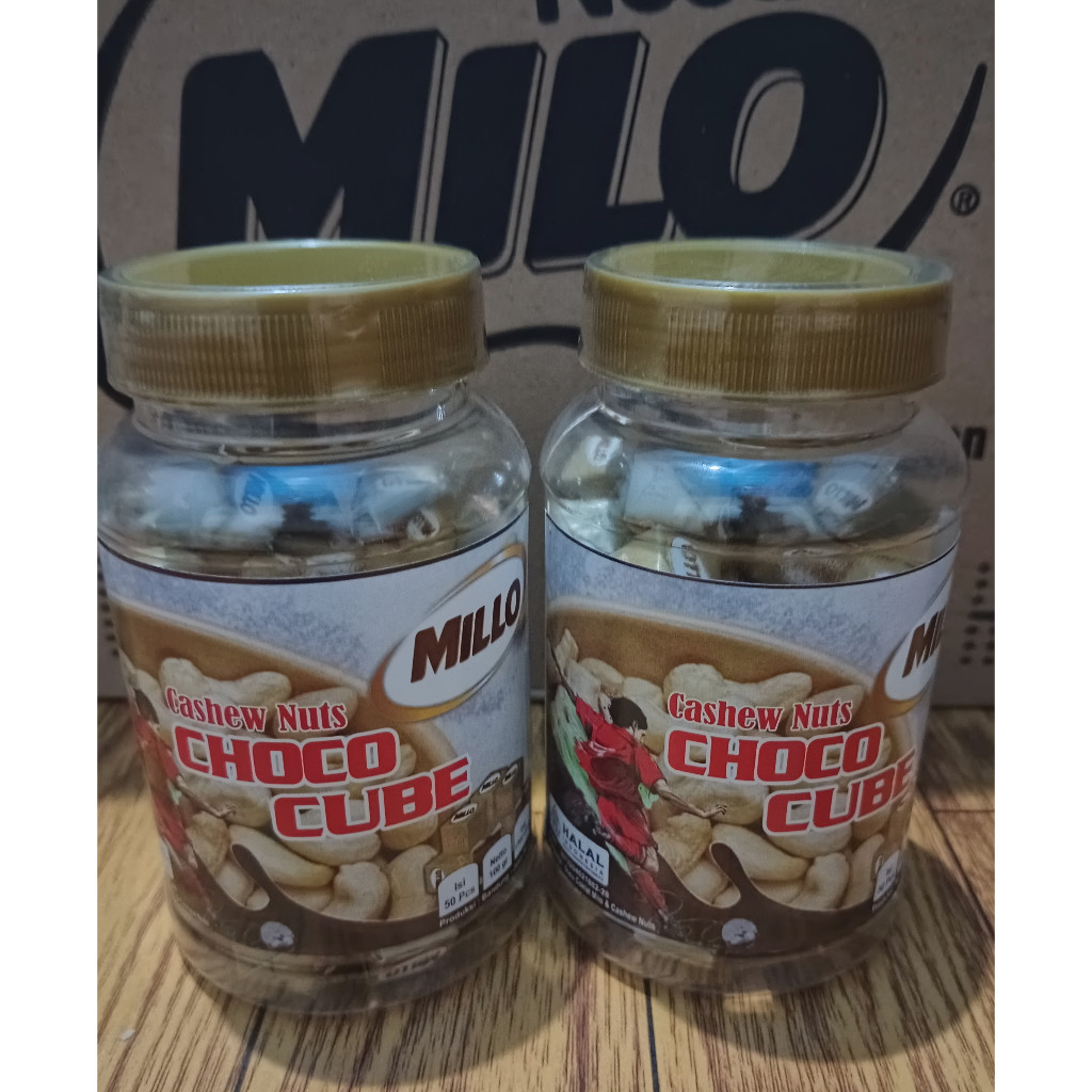 

Millo Cube Lokal Kacang Mede/CashewNuts 2 Toples (Per Toples Isi 50 Cube)