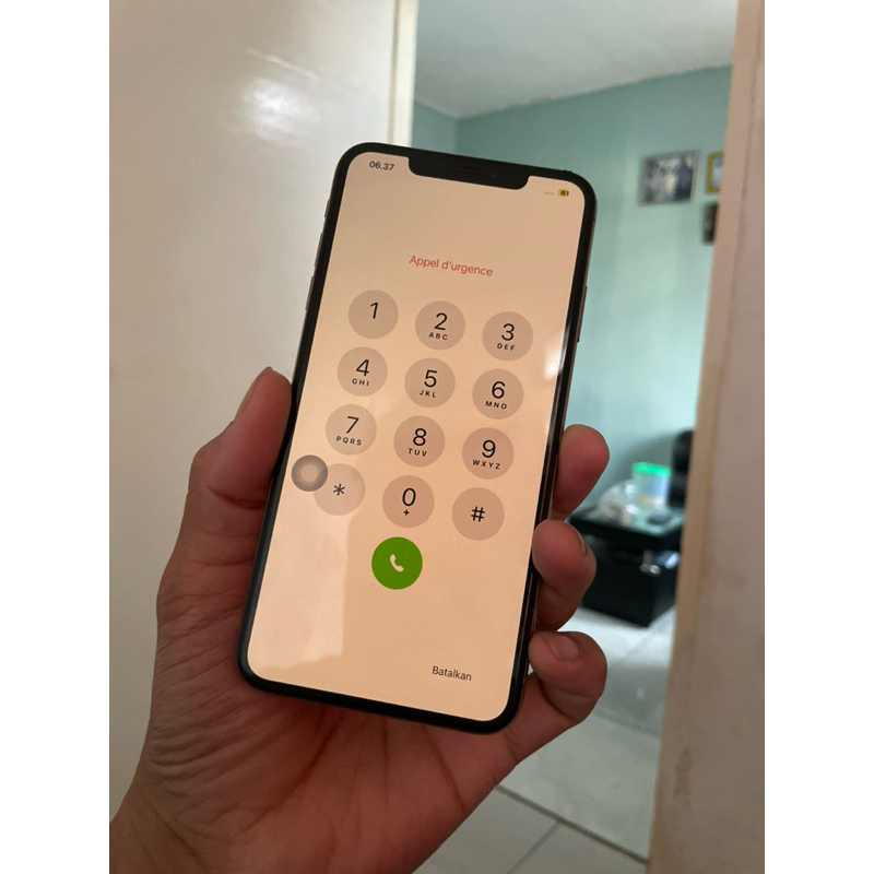 IPHONE XS MAX - LOCK PASSCODE & ICLOUD