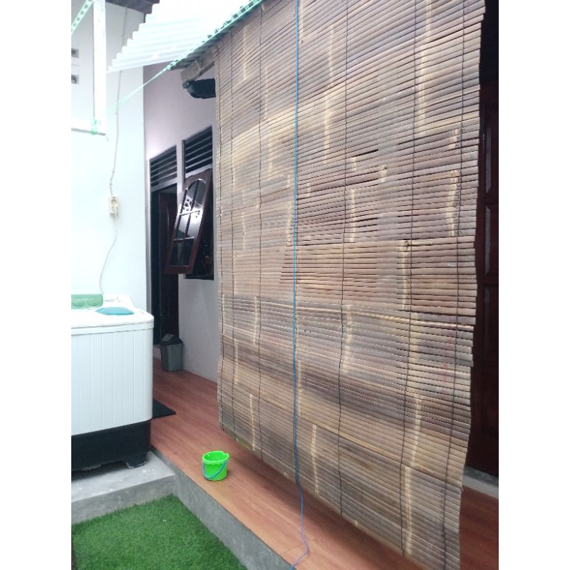 tirai bambu gulung 200cm x 200cm